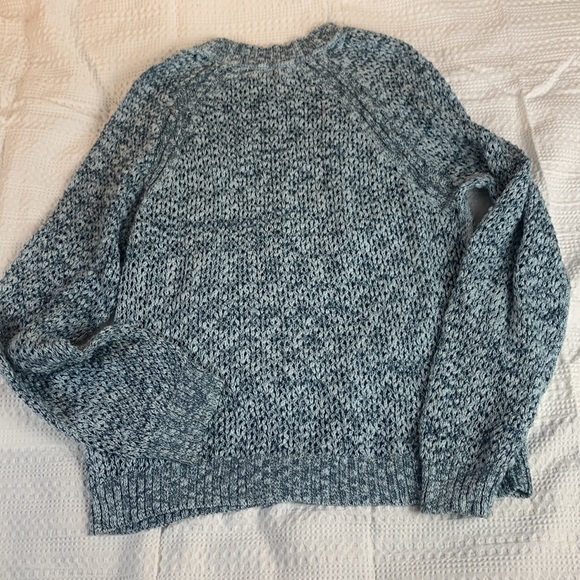 Indigenous eyelet sweater - Picture 4 of 5